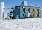 Нобелевскую премию по физике присудили за открытие «призрачных посланников» из космоса Нобелевскую премию по физике присудили за открытие «призрачных посланников» из космоса