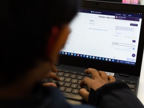 Ученики не получили от Khanmigo готовых ответов. Но и его вопросы им тоже не понравились Ученики не получили от Khanmigo готовых ответов. Но и его вопросы им тоже не понравились