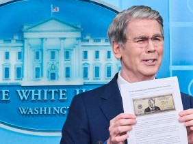Появление Трампа на американских монетах и банкнотах поставило бы США в редкий ряд стран Появление Трампа на американских монетах и банкнотах поставило бы США в редкий ряд стран