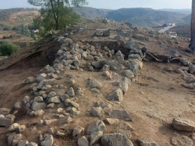 В Марокко переписывают историю: древняя стена в Оуэд-Бехте раскрыла неизвестную главу прошлого